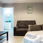 Lovely 3 Bedroom Apartment Next To Fuencarral